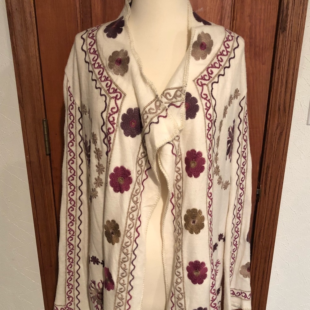 Embroidered cardigan